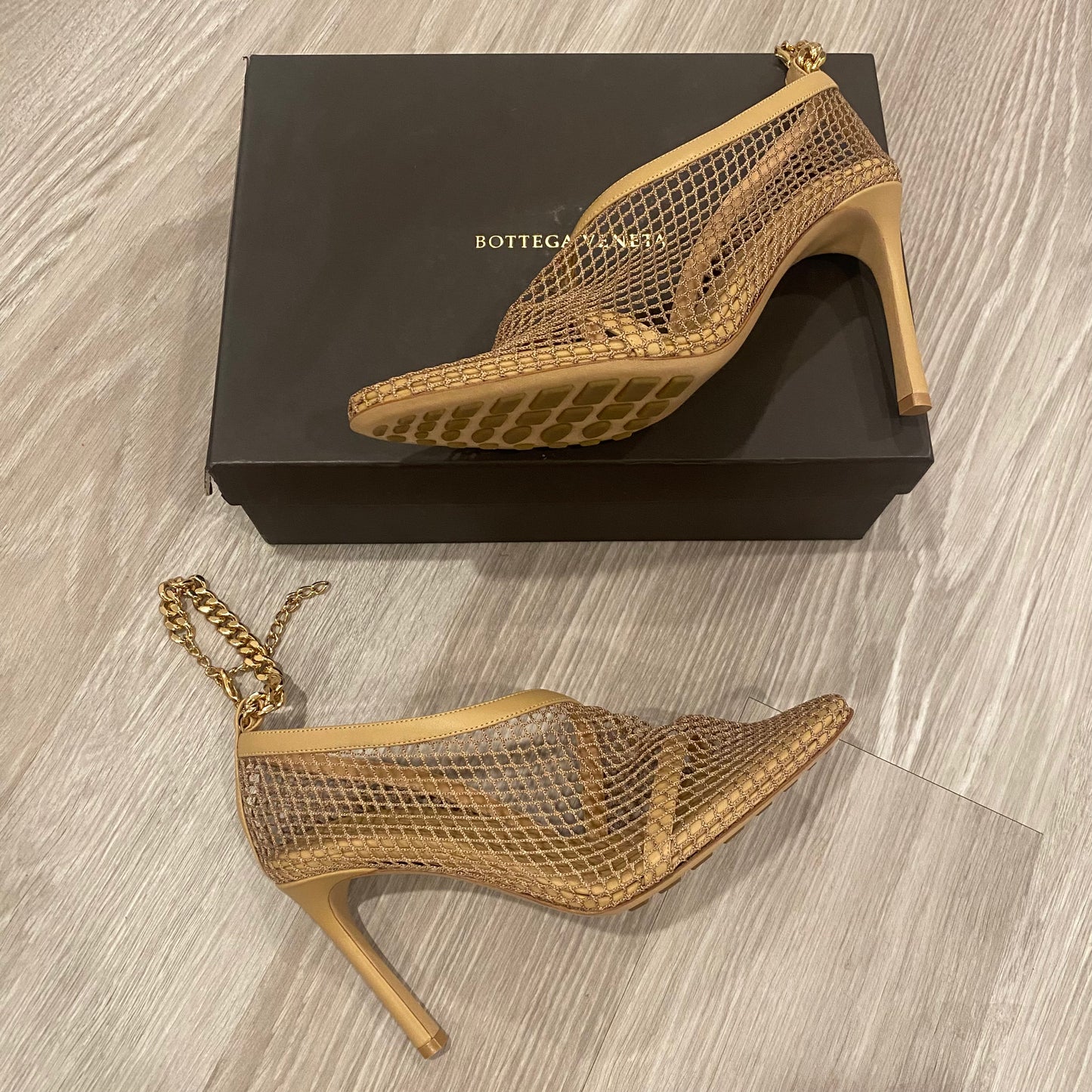 Bottega Veneta: Mesh Chain Pumps