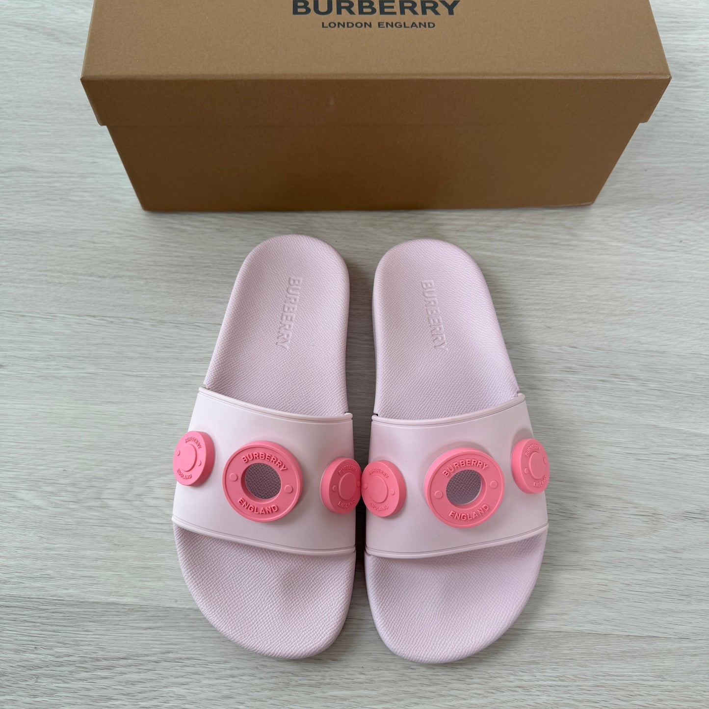 Burberry: SDL Furley L Slides