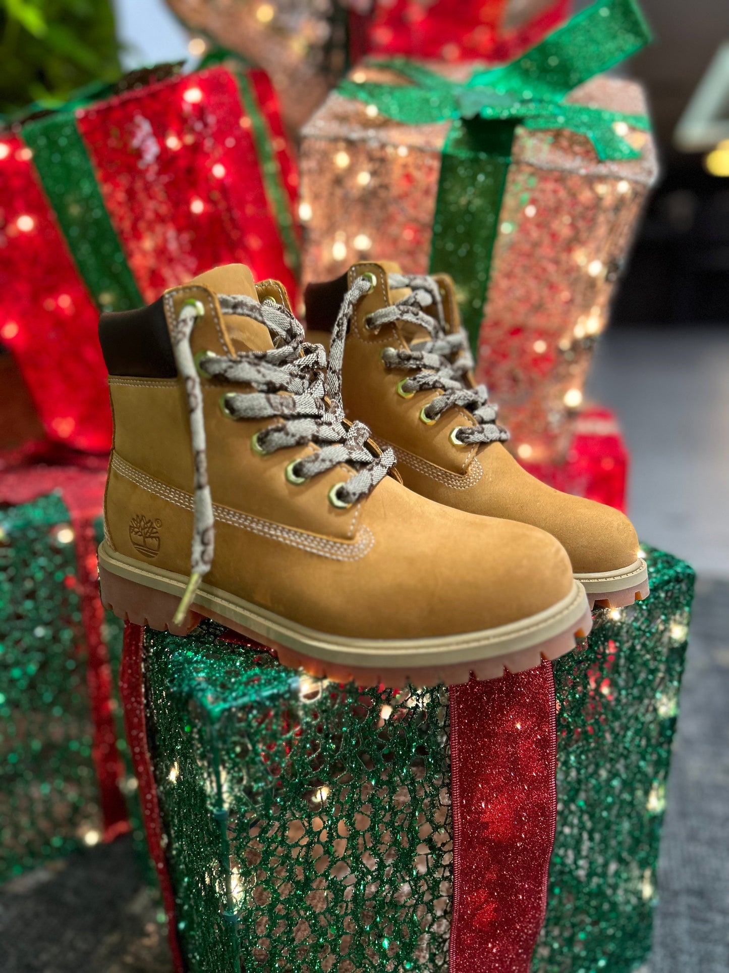 Gucci: Luxury Shoe Laces