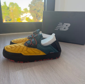 New Balance: Moc v2 slipper sneakers