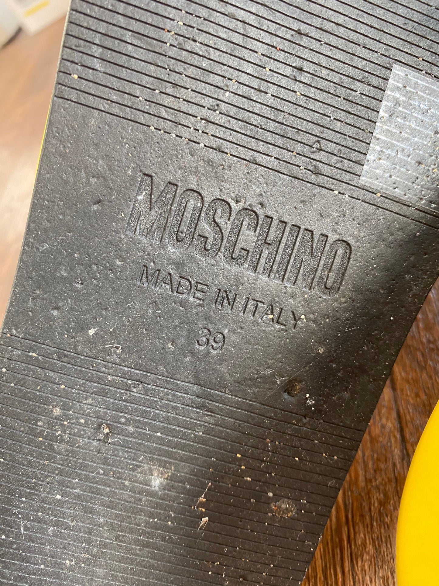 Moschino: M Logo Slide Sandals in Yellow