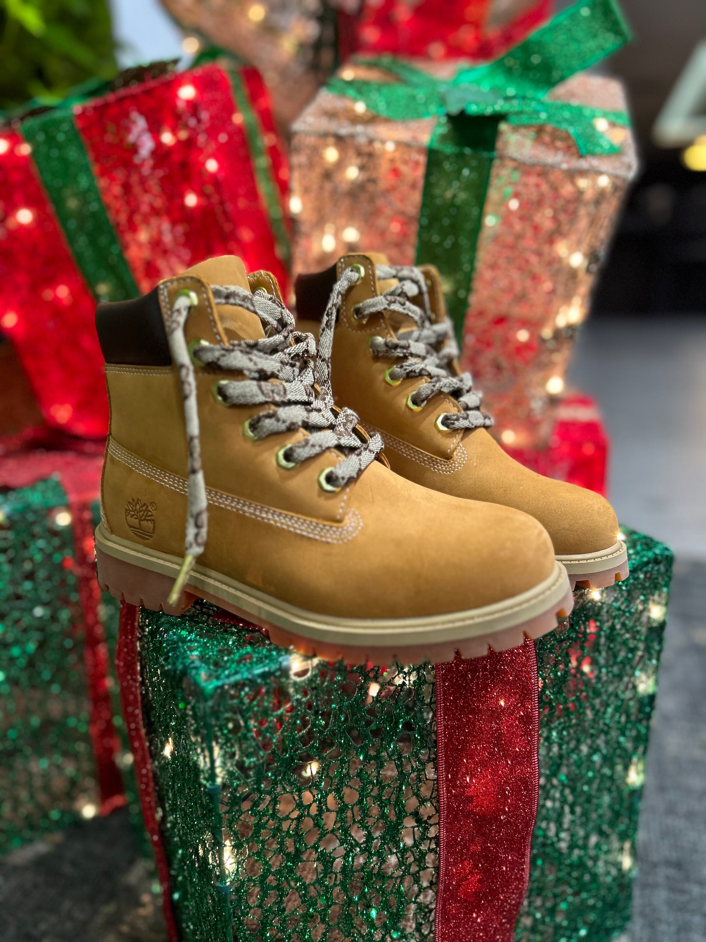 Gucci: Luxury Shoe Laces