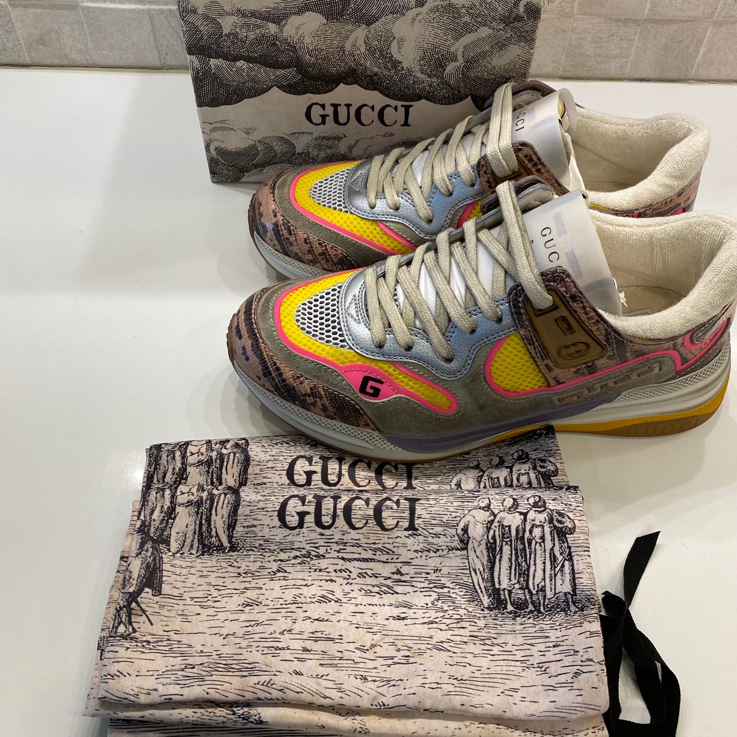 Gucci: Ultrapace Sneakers (Women's)