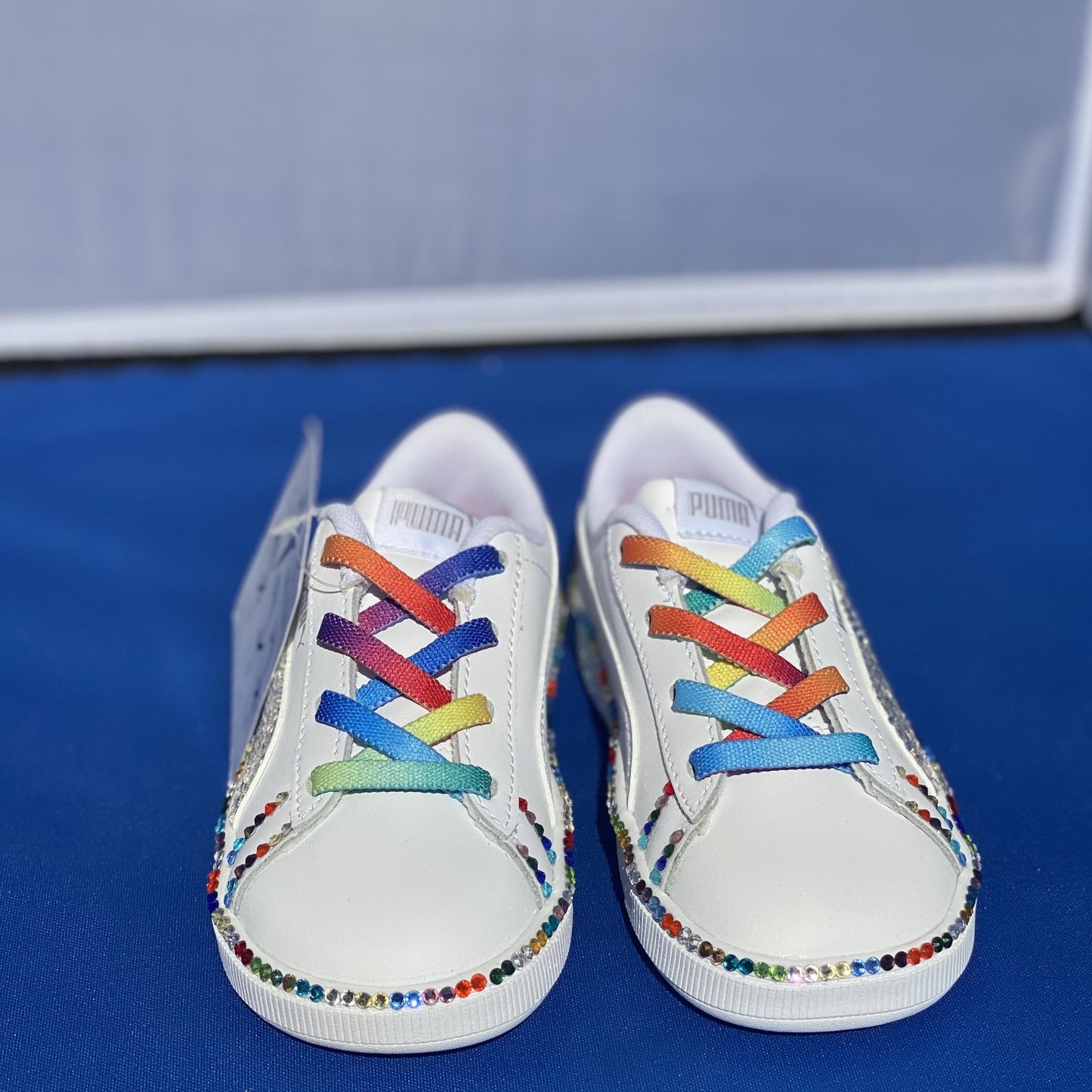 Puma: Custom "Kaleidoscope Dreams" Vikky Sneakers