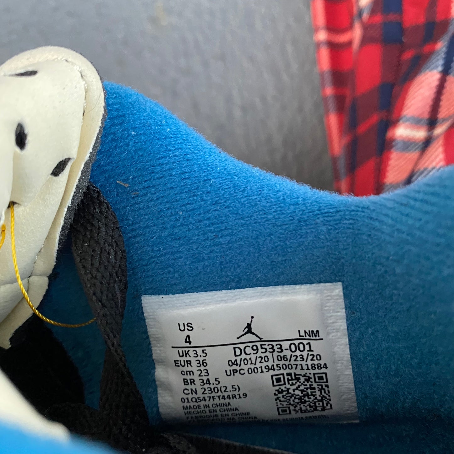 Air Jordan 4 x Union LA:  Noir Sneakers